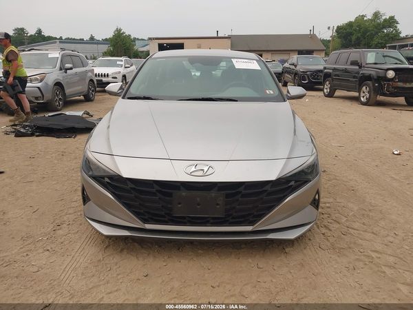 2022 HYUNDAI ELANTRA SEL