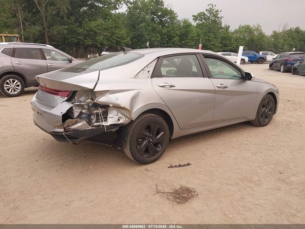2022 HYUNDAI ELANTRA SEL
