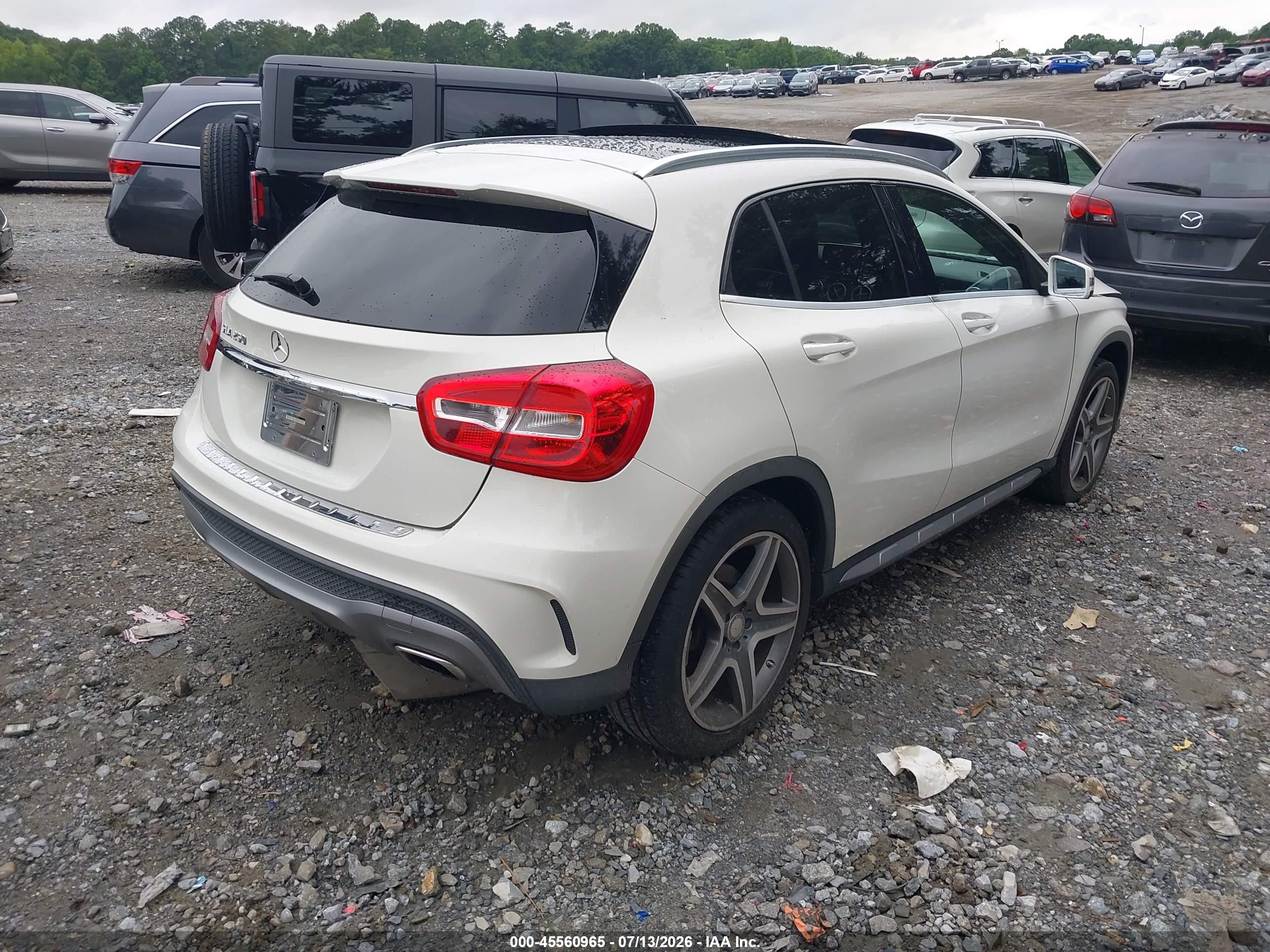 2016 MERCEDES-BENZ GLA 250 GLA250