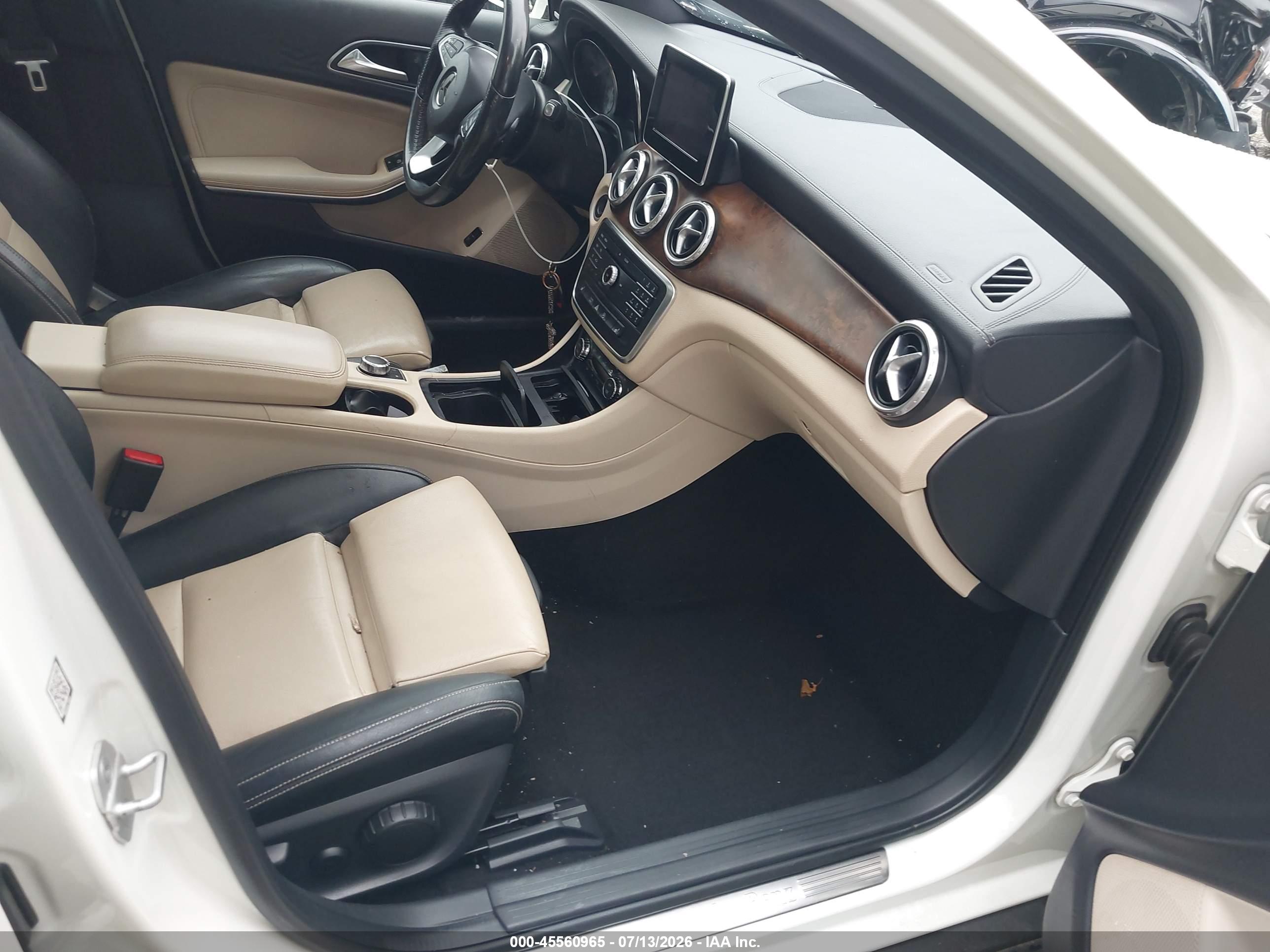 2016 MERCEDES-BENZ GLA 250 GLA250
