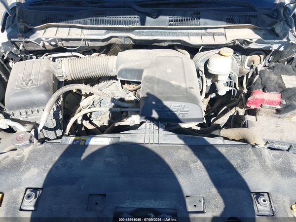 2017 RAM 1500 TRADESMAN  4X4 8' BOX