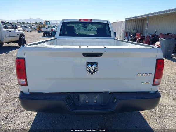 2017 RAM 1500 TRADESMAN  4X4 8' BOX