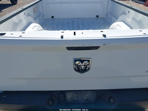 2017 RAM 1500 TRADESMAN  4X4 8' BOX