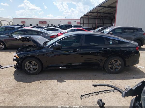 2022 KIA K5 LX