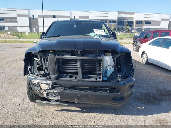 2019 RAM 1500 LARAMIE  4X4 5'7 BOX