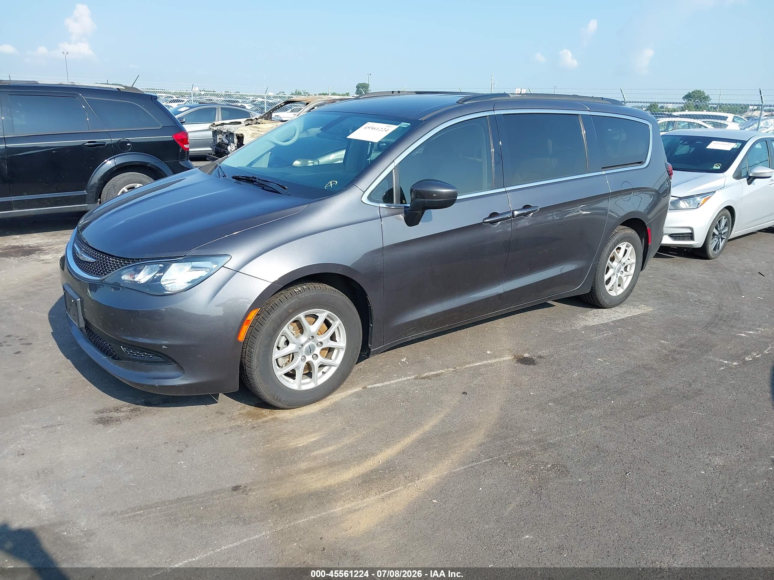 2021 CHRYSLER VOYAGER LXI