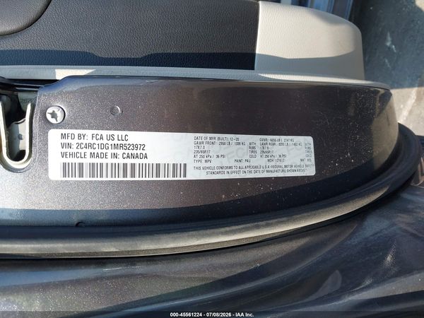2021 CHRYSLER VOYAGER LXI