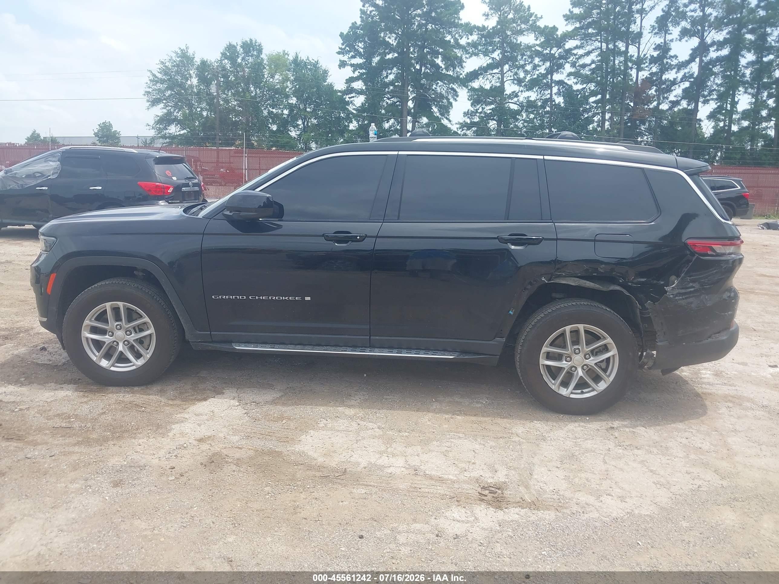 2023 JEEP GRAND CHEROKEE L LAREDO 4X4