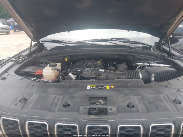 2023 JEEP GRAND CHEROKEE L LAREDO 4X4