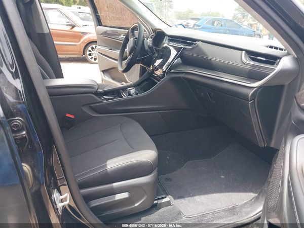 2023 JEEP GRAND CHEROKEE L LAREDO 4X4