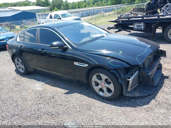 2018 JAGUAR XE 25T