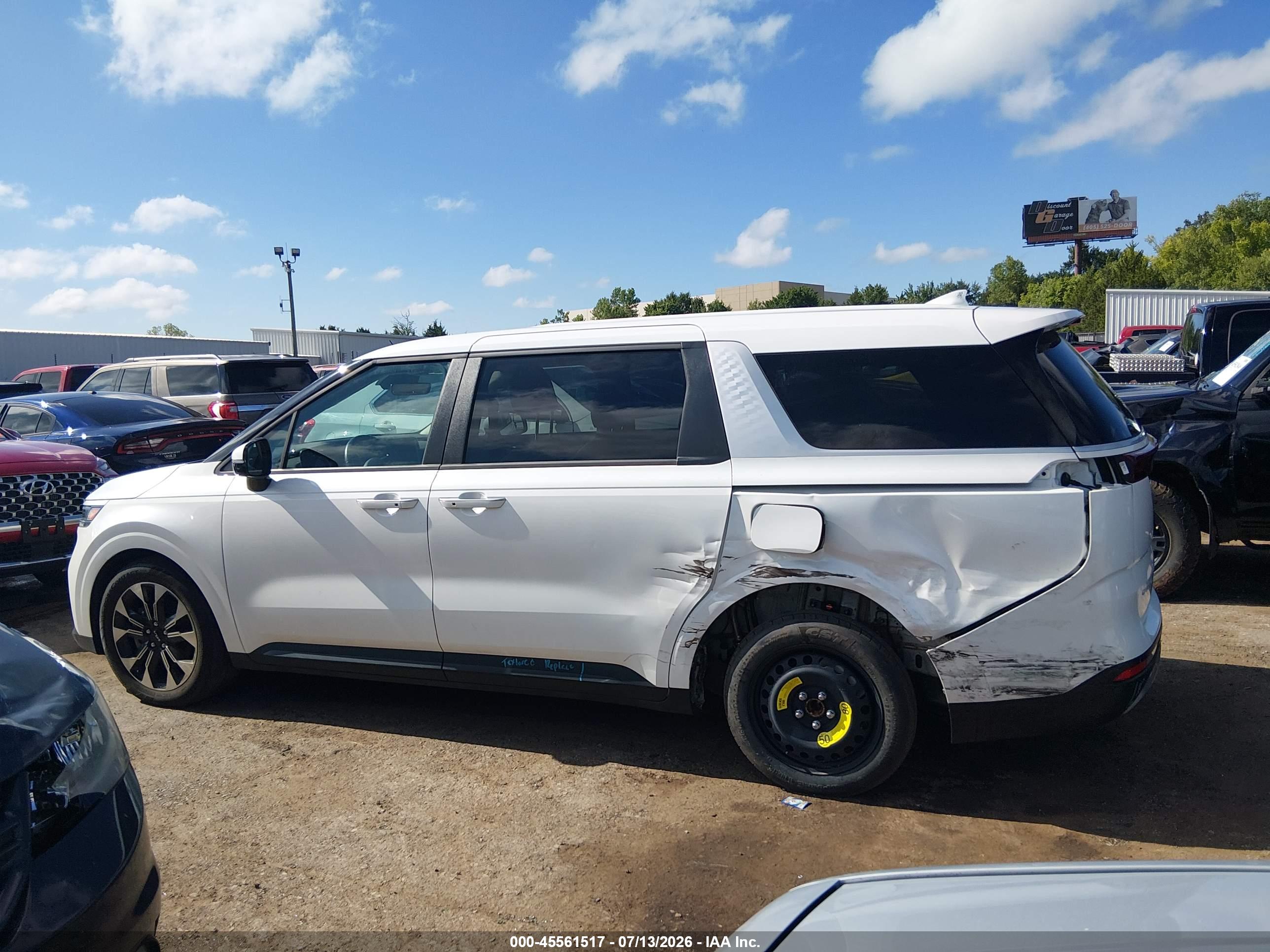 2024 KIA CARNIVAL MPV EX