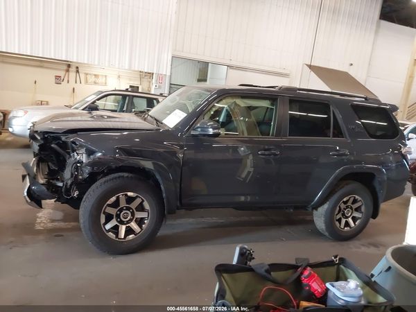 2024 TOYOTA 4RUNNER