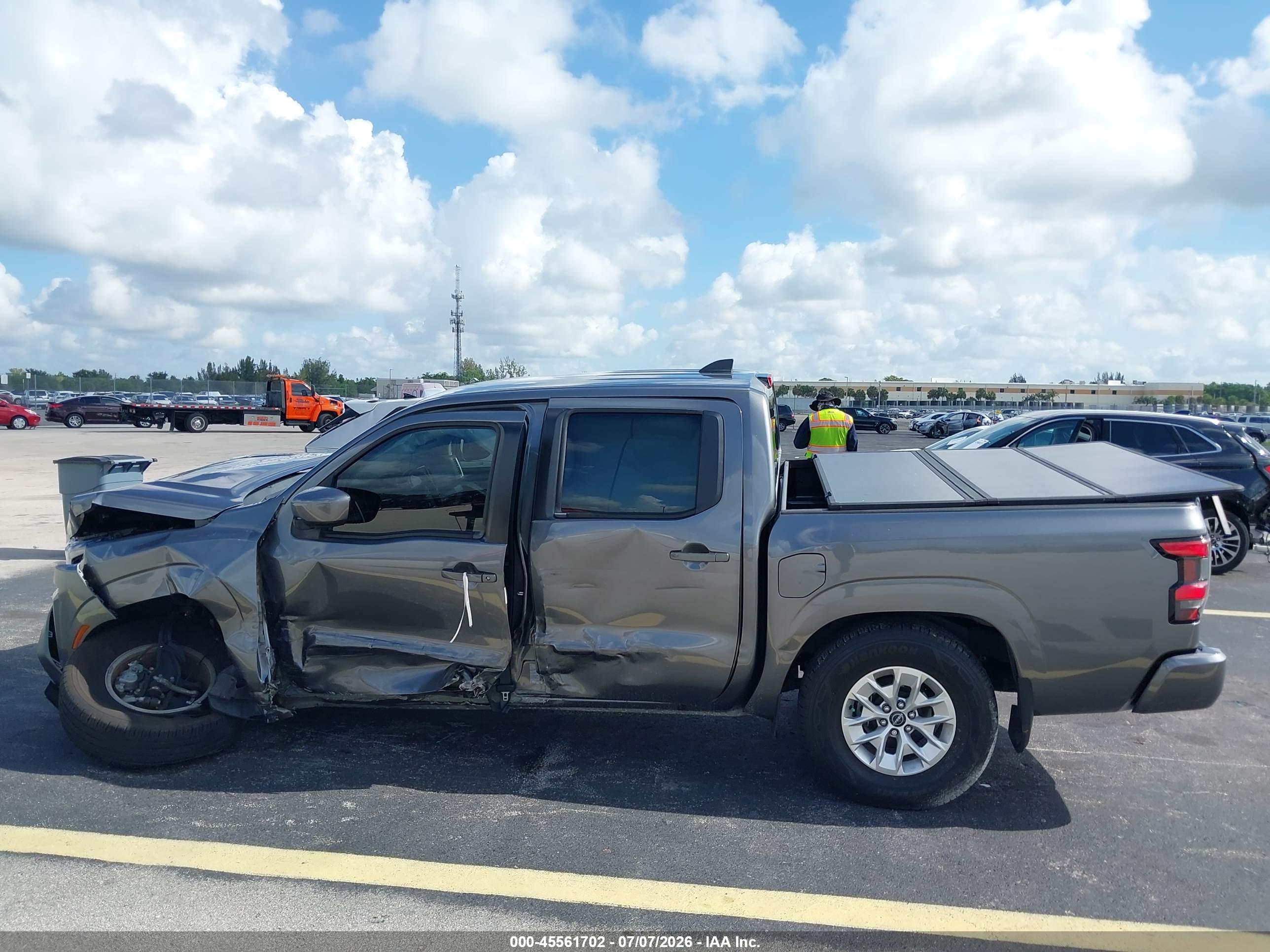 2024 NISSAN FRONTIER