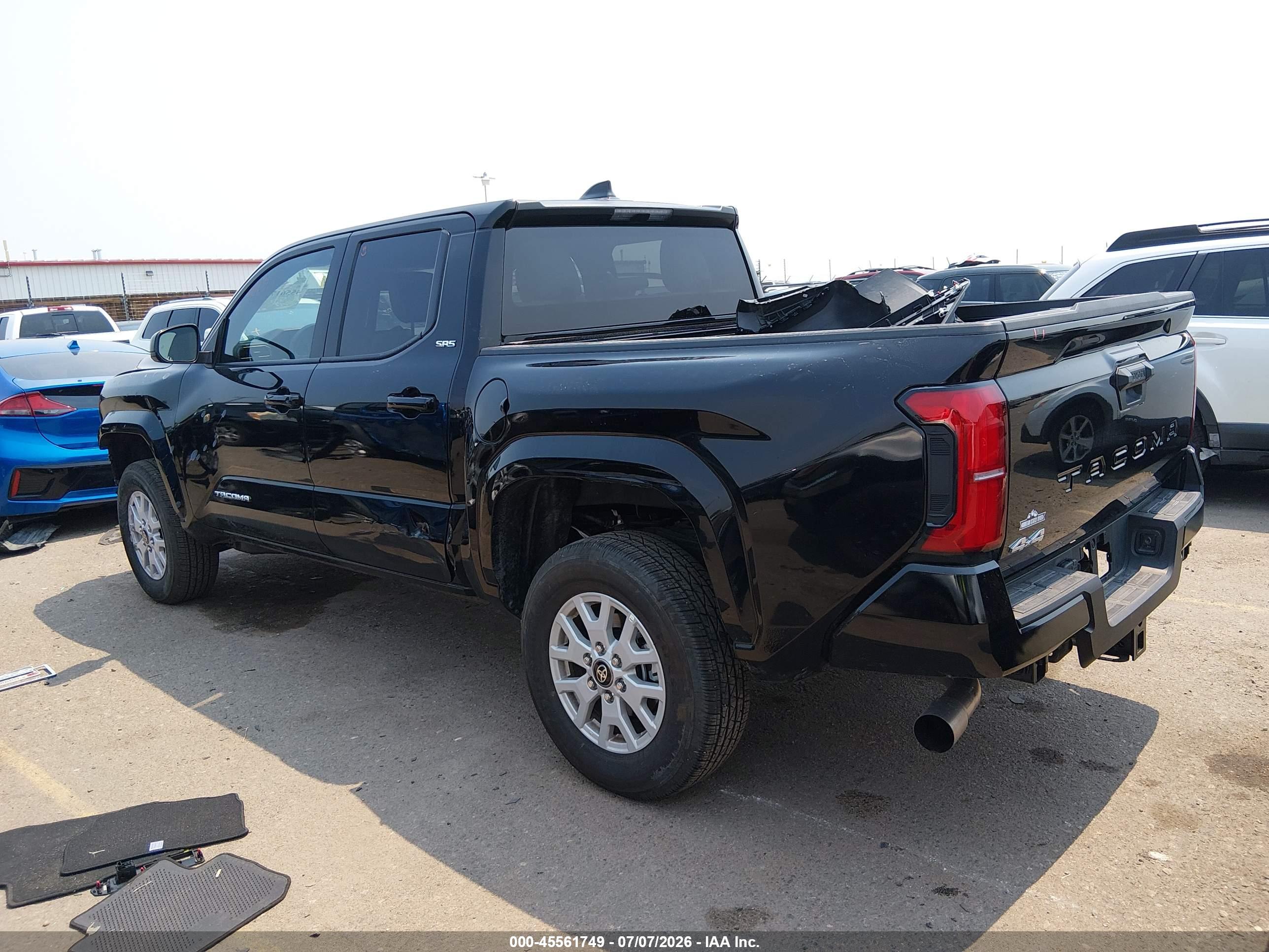 2025 TOYOTA TACOMA SR5