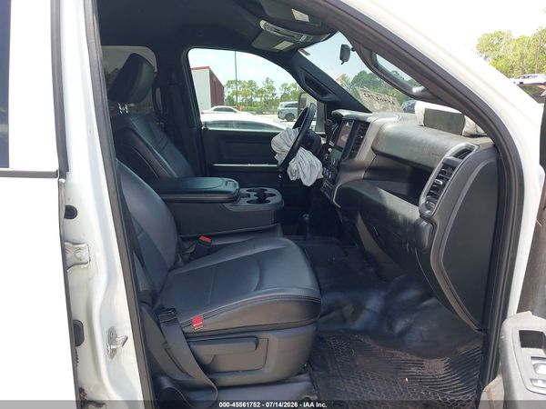 2024 RAM 3500 TRADESMAN  4X4 8' BOX