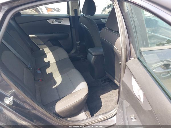 2022 KIA FORTE LXS