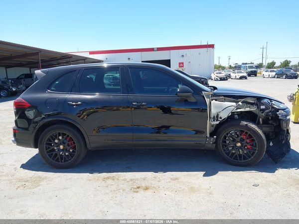 2017 PORSCHE CAYENNE PLATINUM EDITION