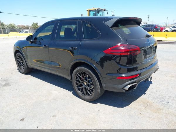 2017 PORSCHE CAYENNE PLATINUM EDITION