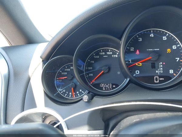 2017 PORSCHE CAYENNE PLATINUM EDITION