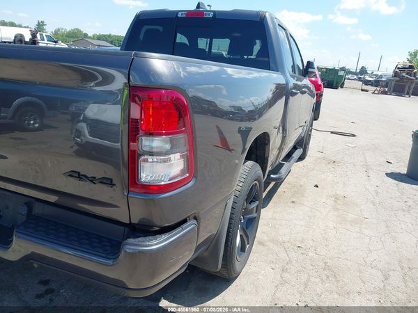 2022 RAM 1500 BIG HORN  4X4 6'4 BOX