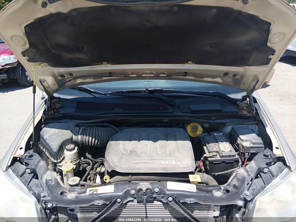 2014 DODGE GRAND CARAVAN SE 30TH ANNIVERSARY — I10