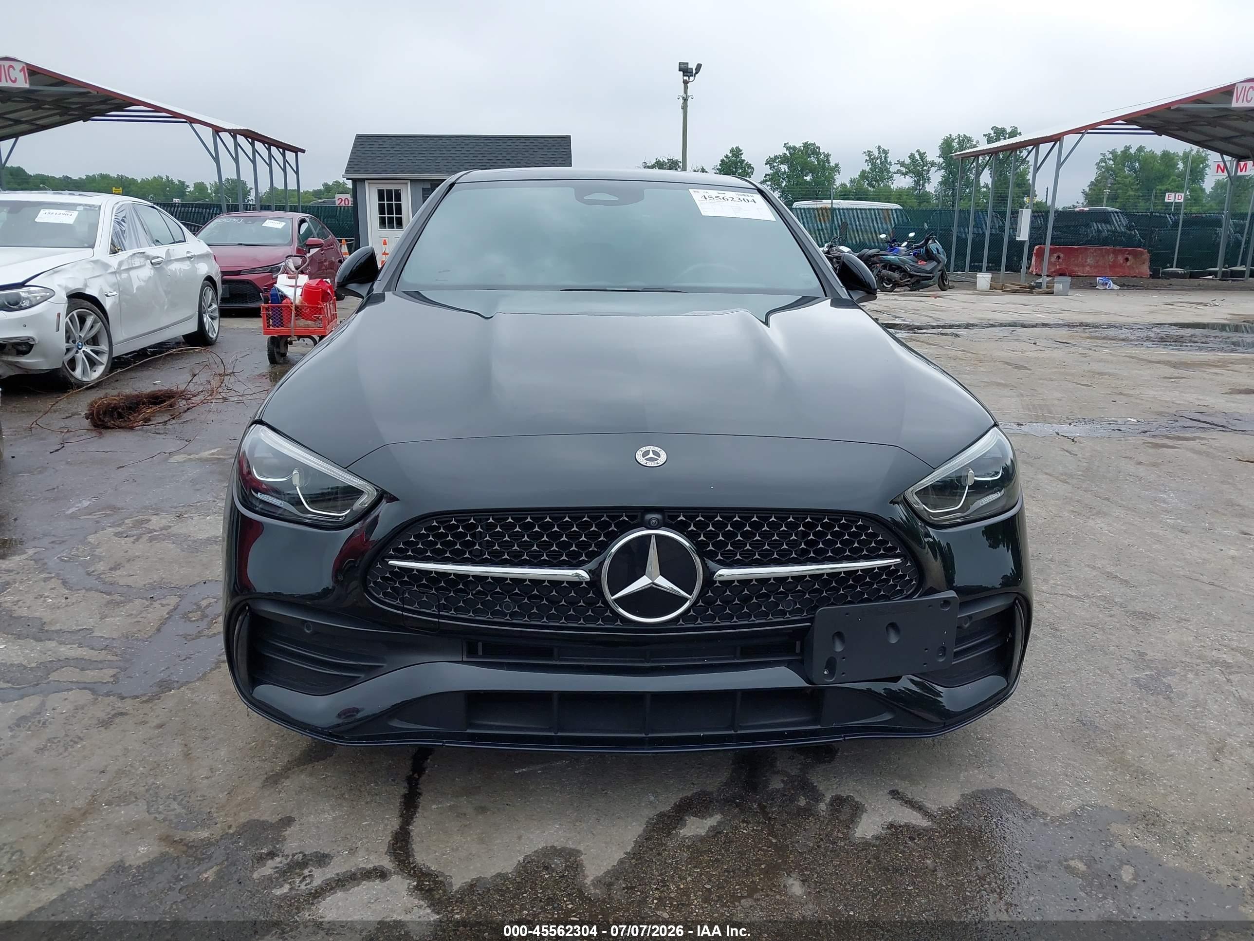 2024 MERCEDES-BENZ C 300