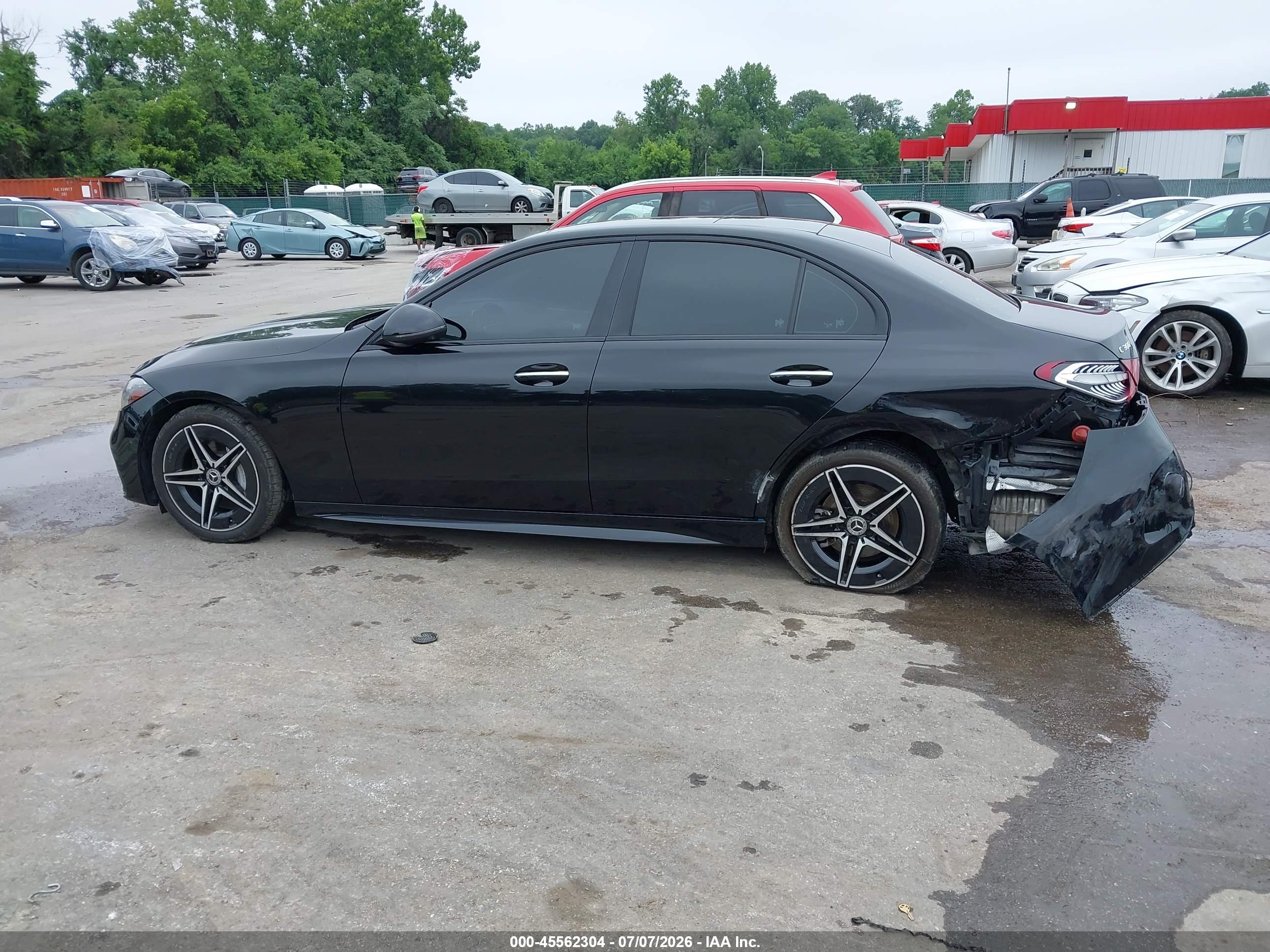 2024 MERCEDES-BENZ C 300