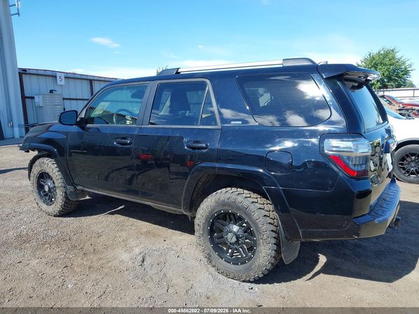 2020 TOYOTA 4RUNNER SR5