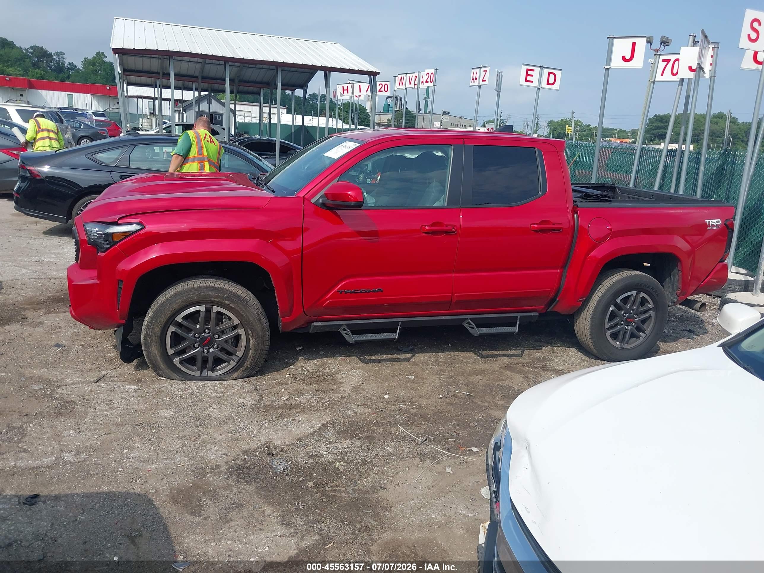 2024 TOYOTA TACOMA TRD SPORT