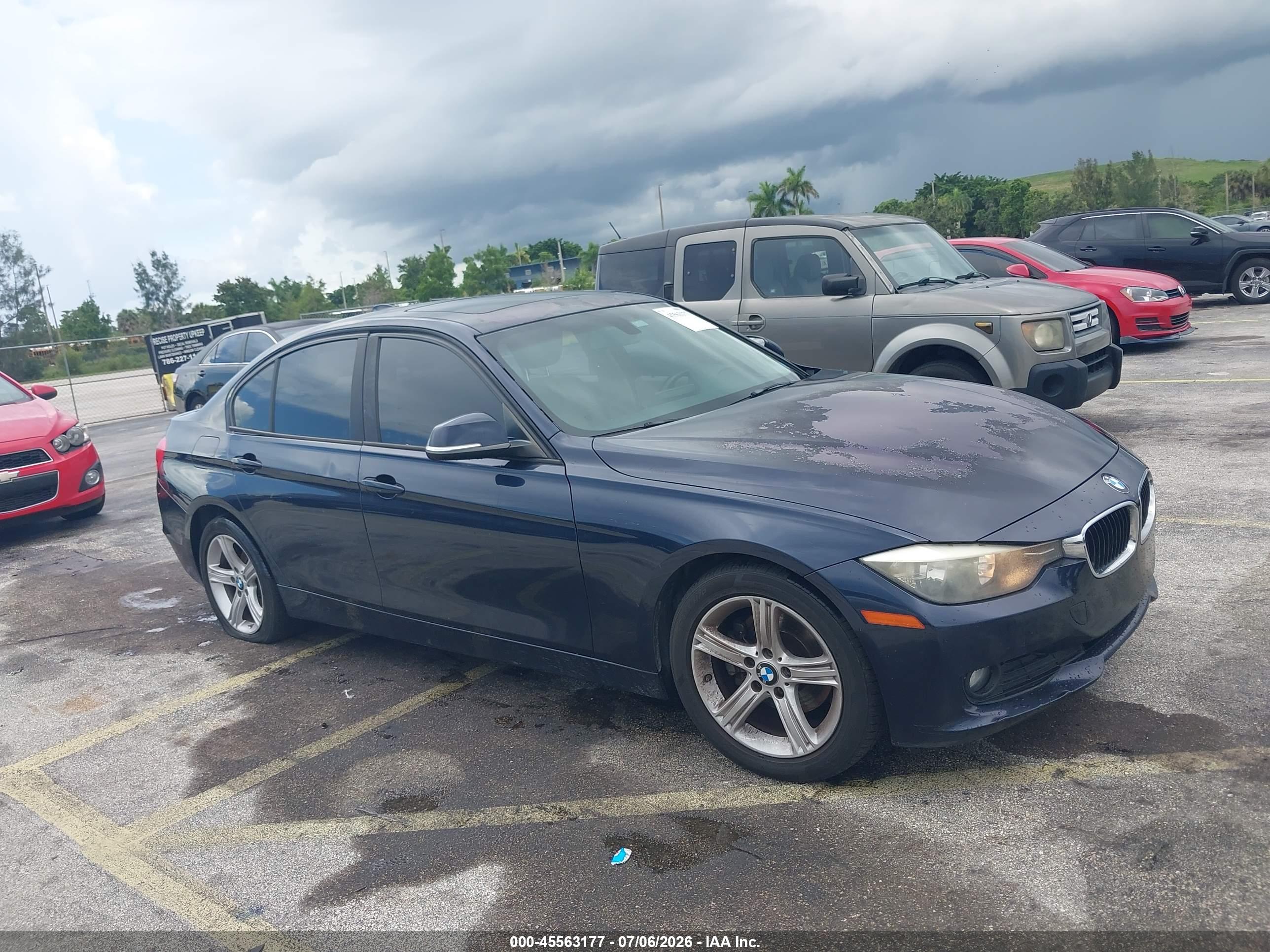 2013 BMW 320I SA