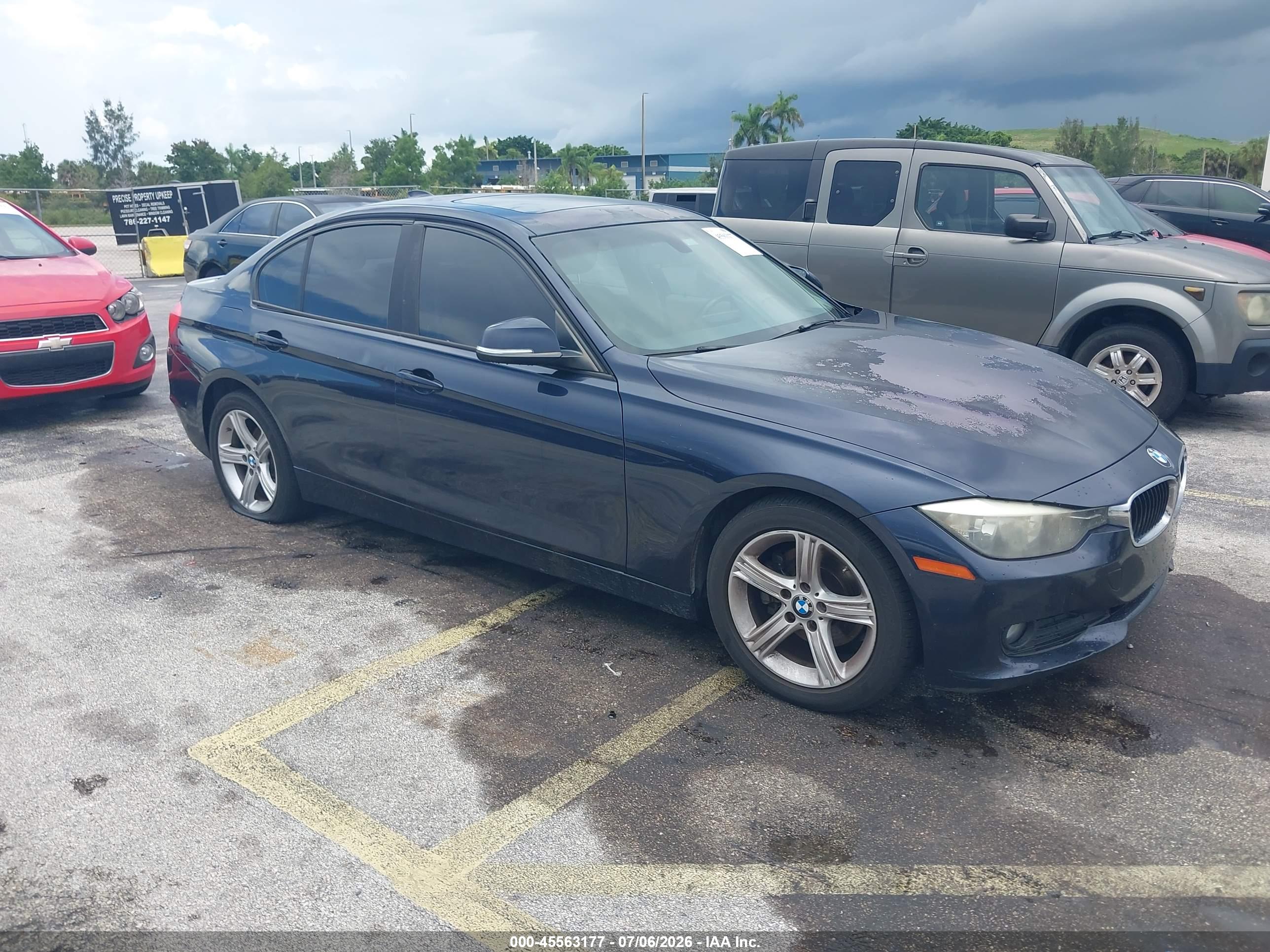 2013 BMW 320I SA