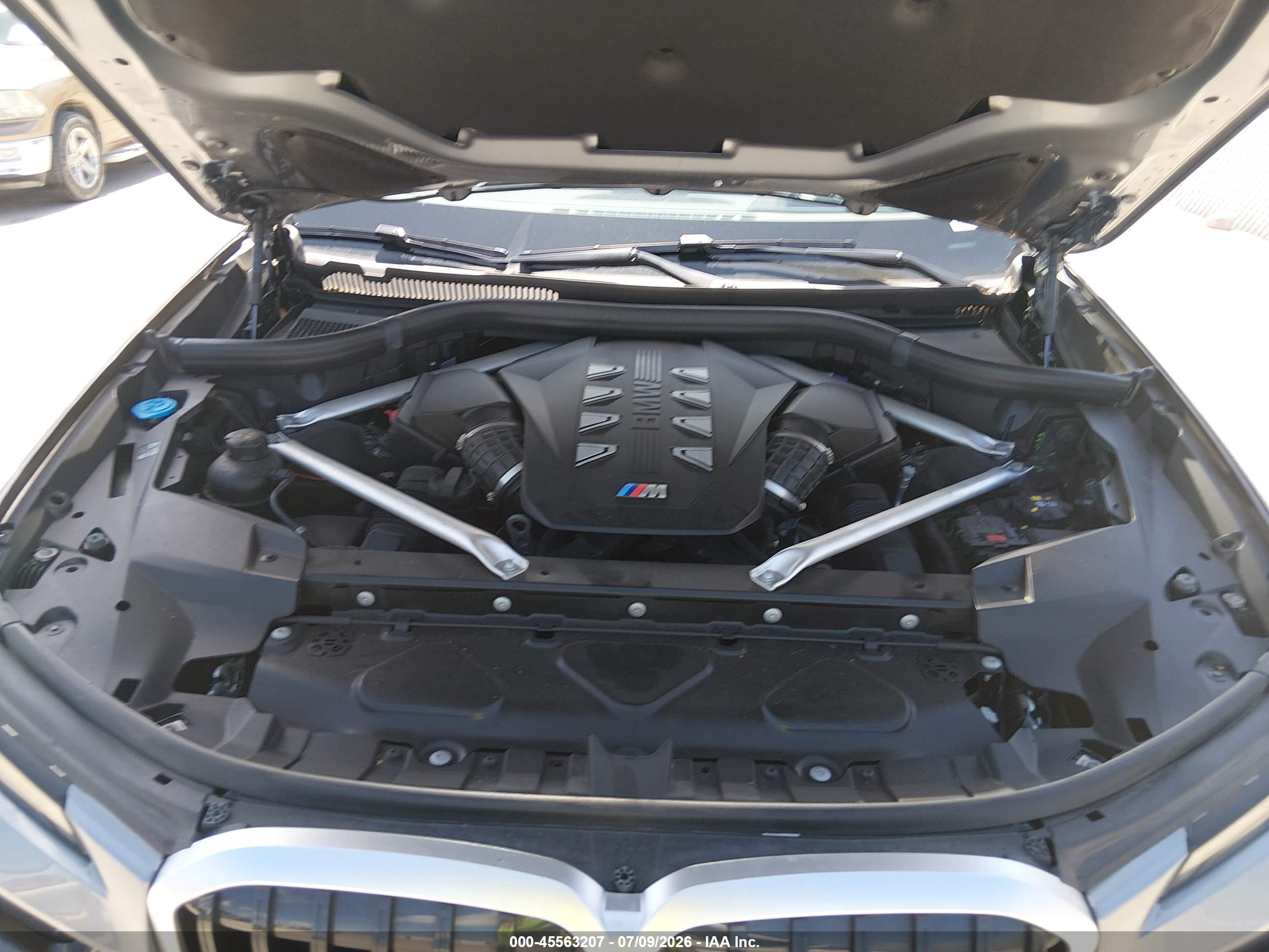 2025 BMW X7 M60I