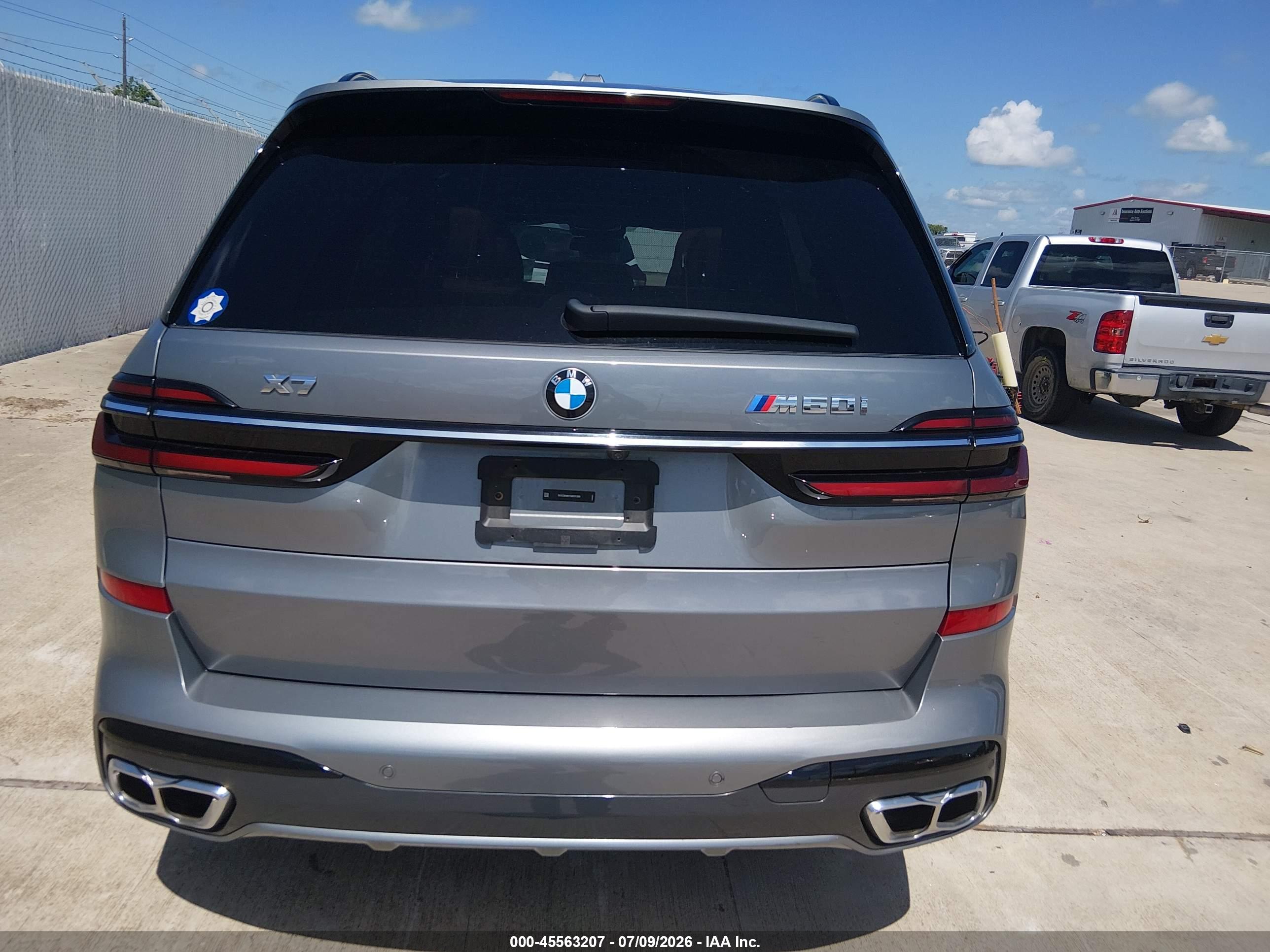 2025 BMW X7 M60I