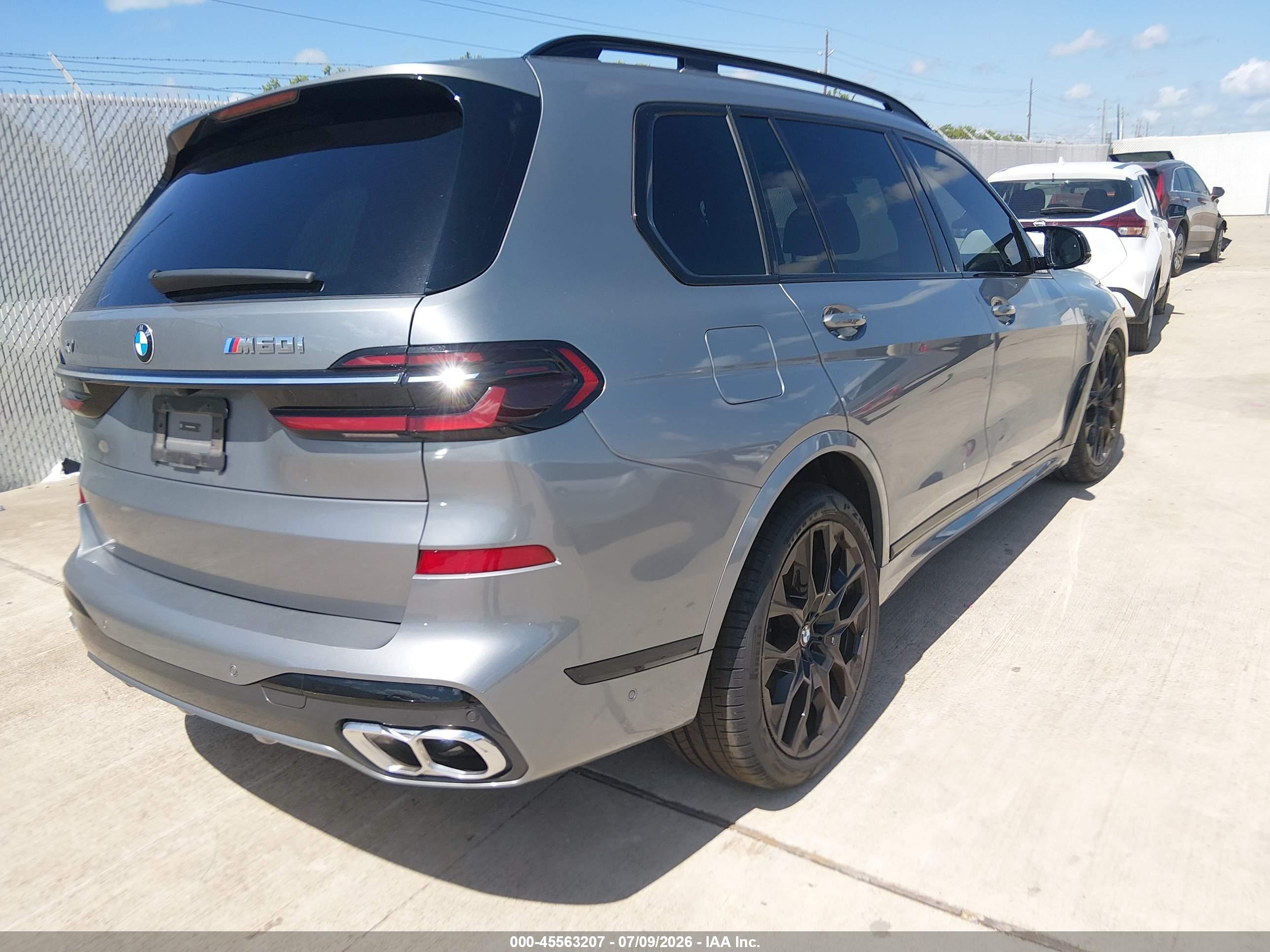 2025 BMW X7 M60I