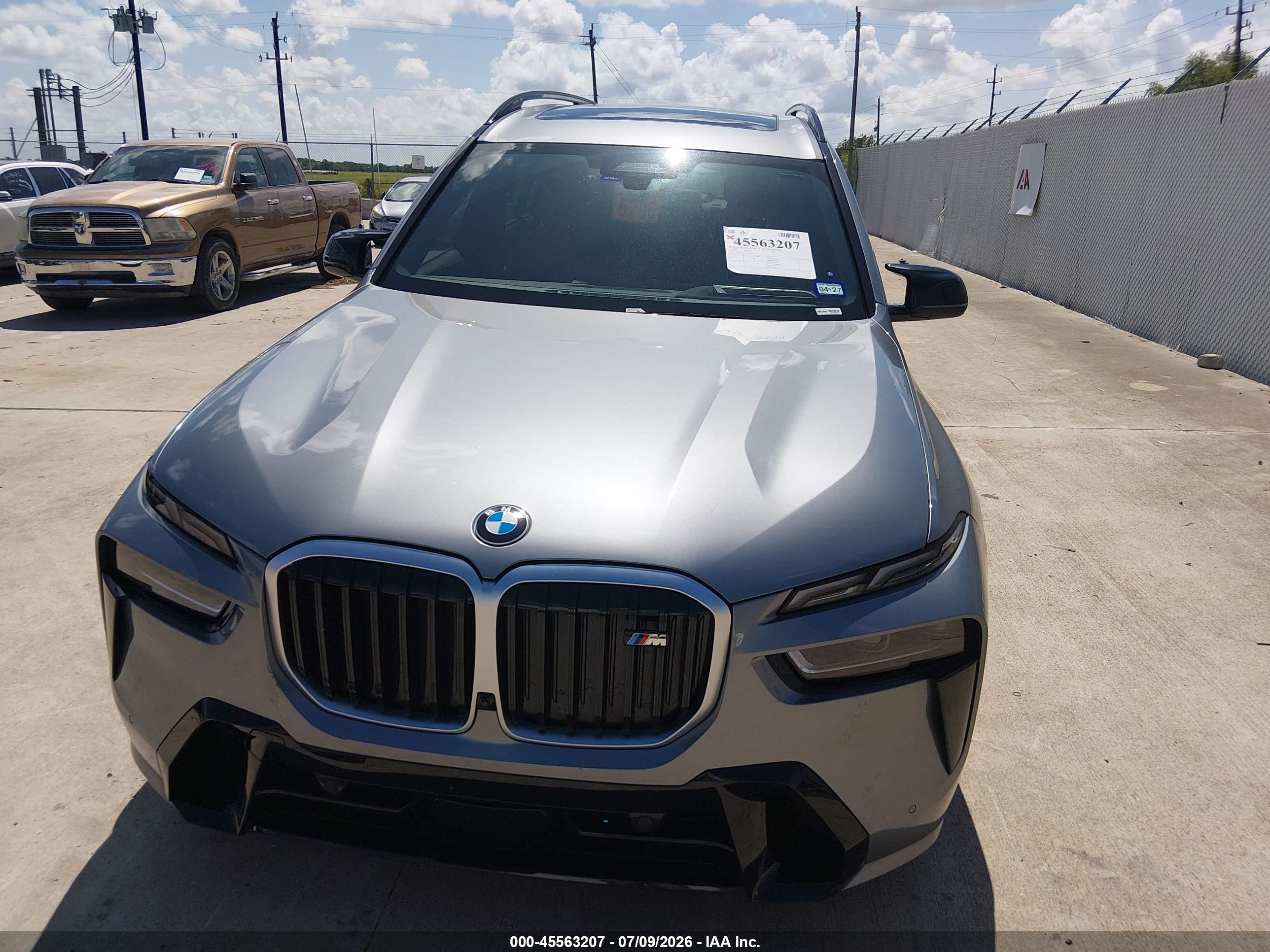 2025 BMW X7 M60I