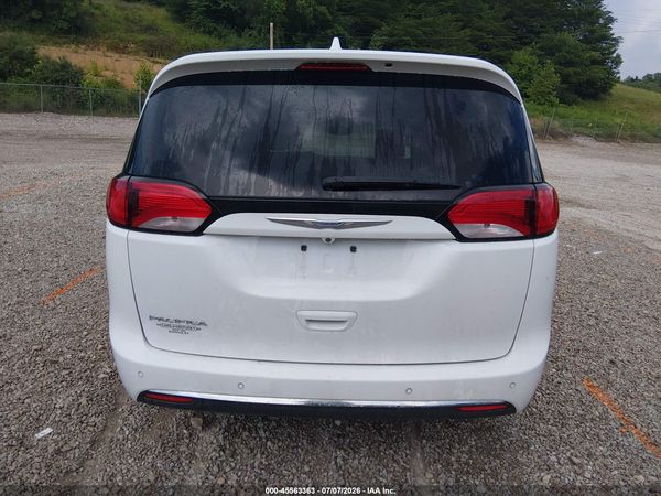 2017 CHRYSLER PACIFICA TOURING-L — I119