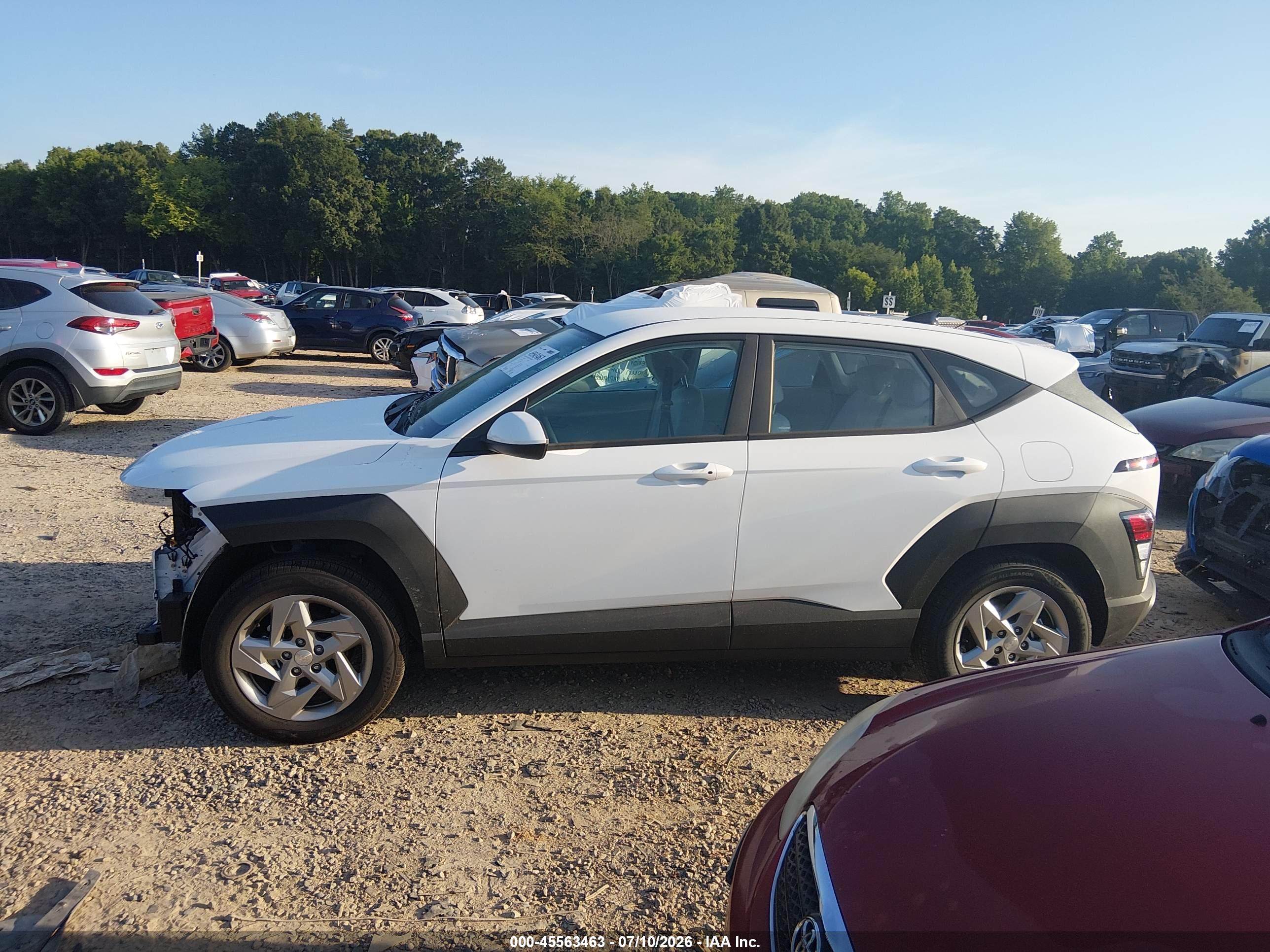 2026 HYUNDAI KONA SE