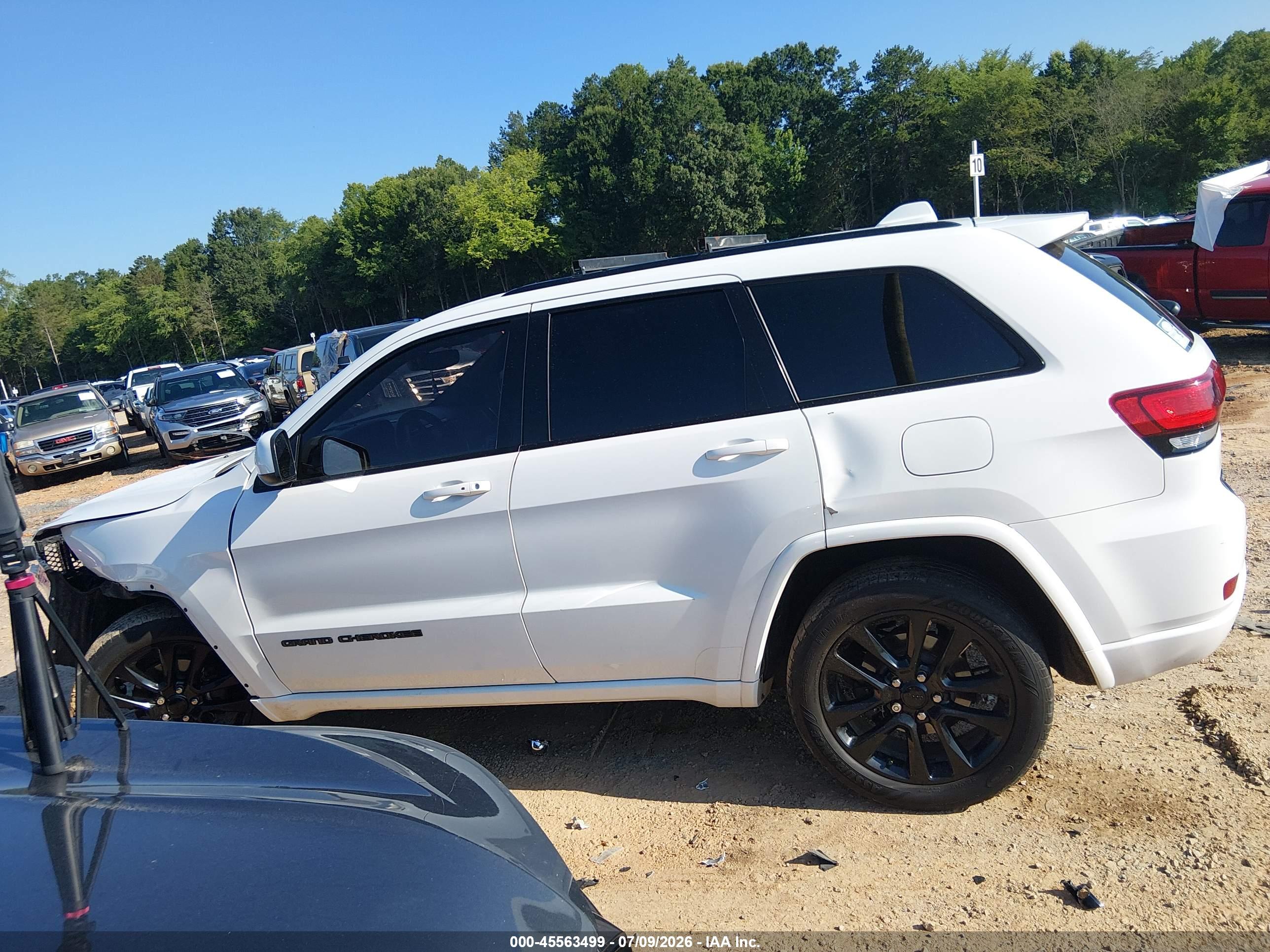 2017 JEEP GRAND CHEROKEE ALTITUDE