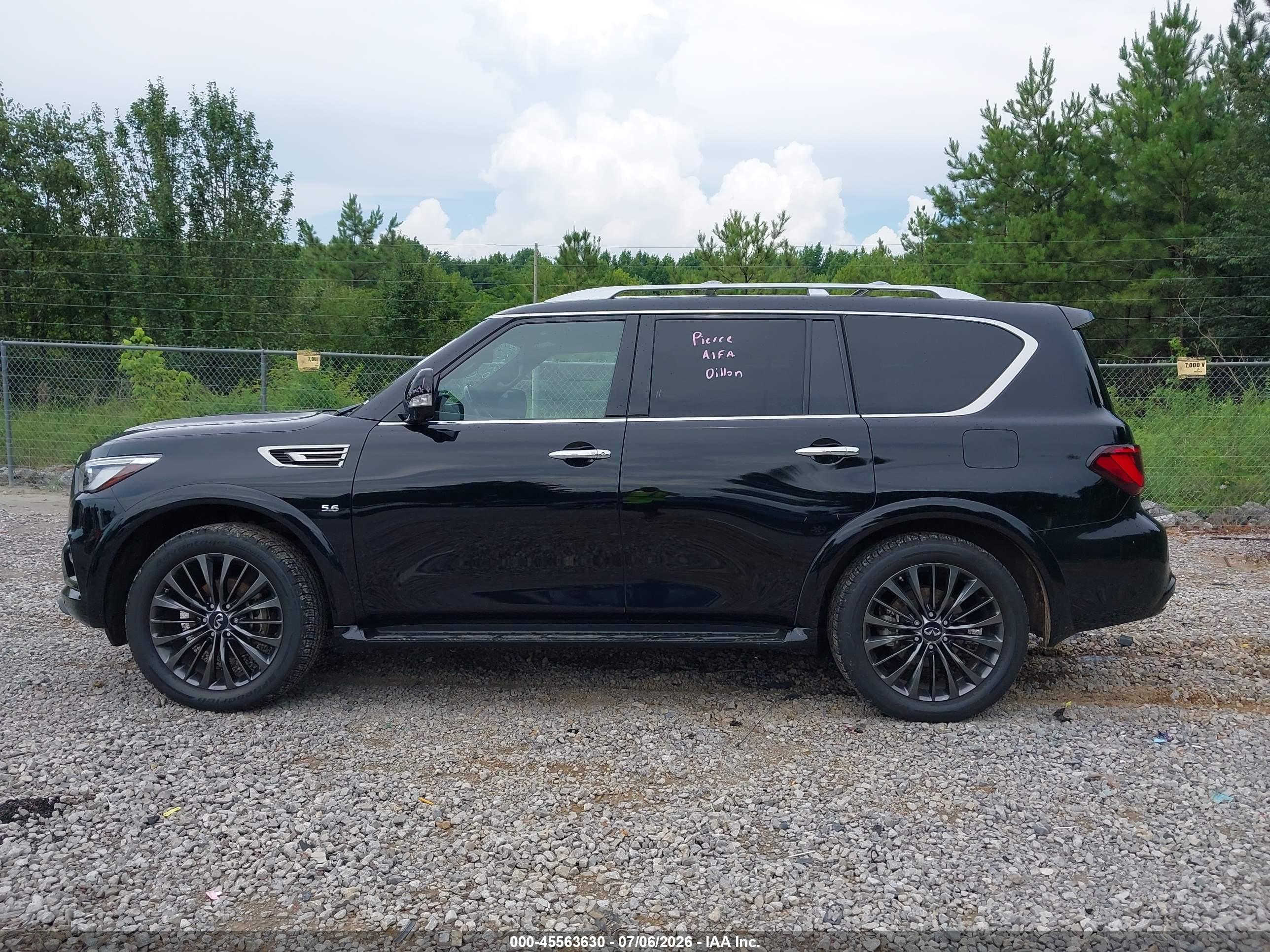 2020 INFINITI QX80 LUXE