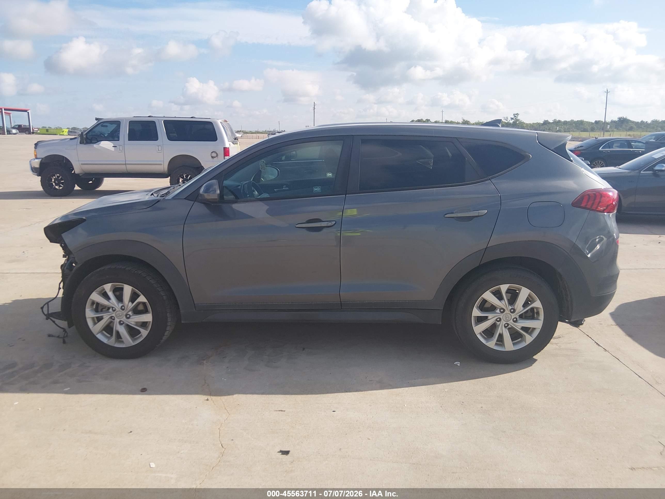 2019 HYUNDAI TUCSON SE
