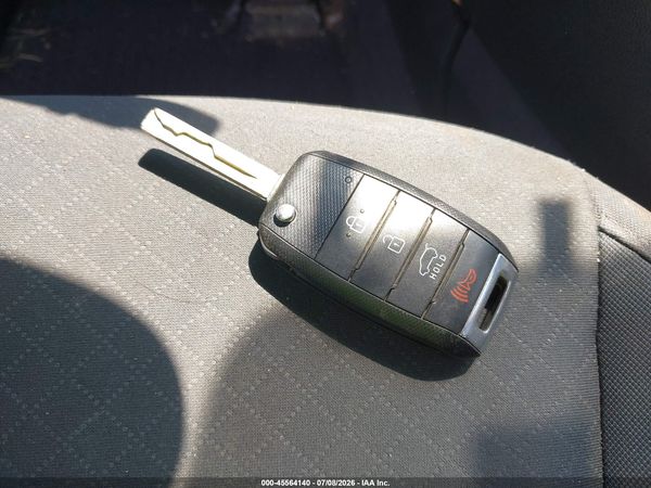2016 KIA SORENTO 2.4L LX