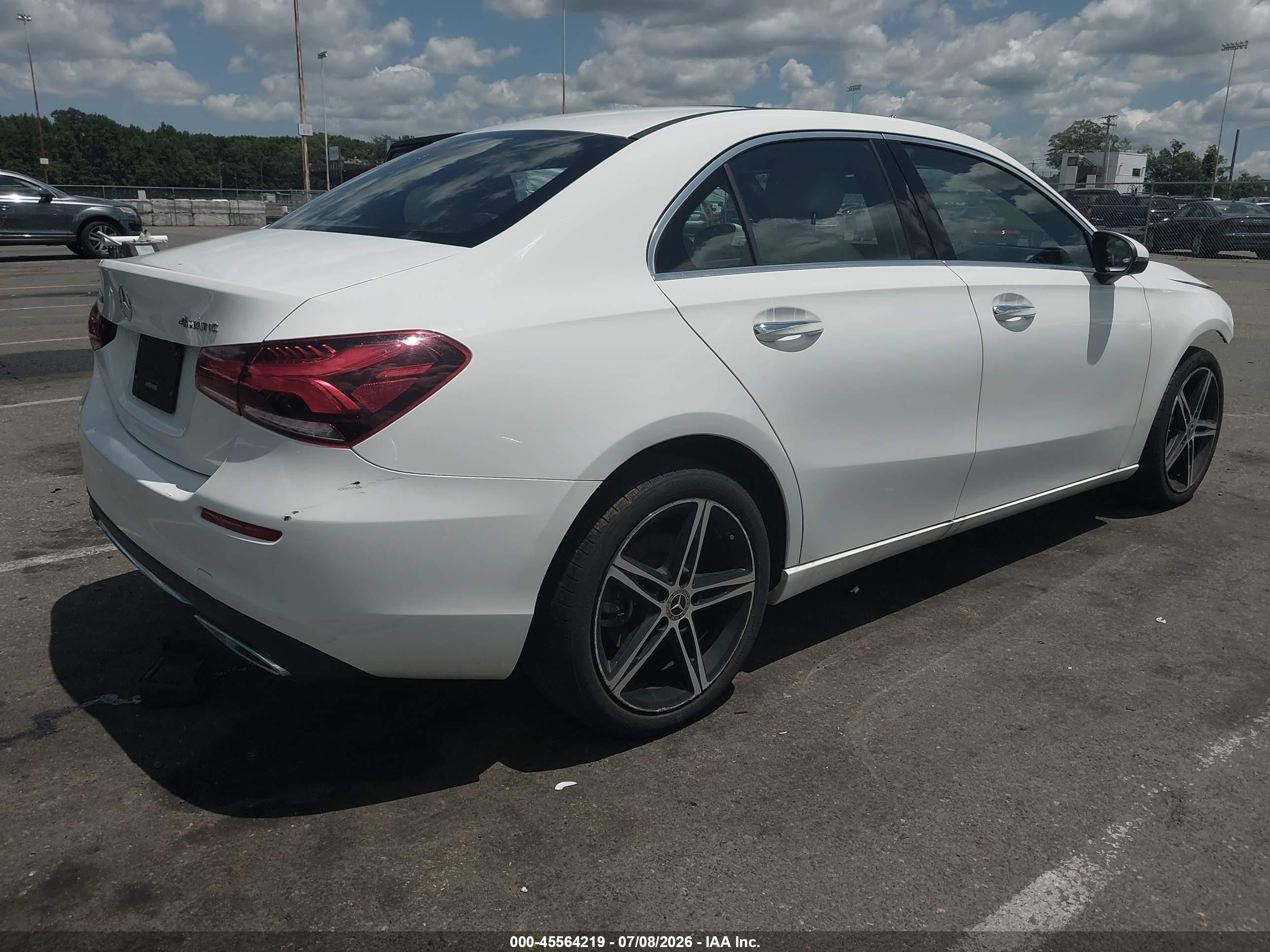 2021 MERCEDES-BENZ A 220 4MATIC