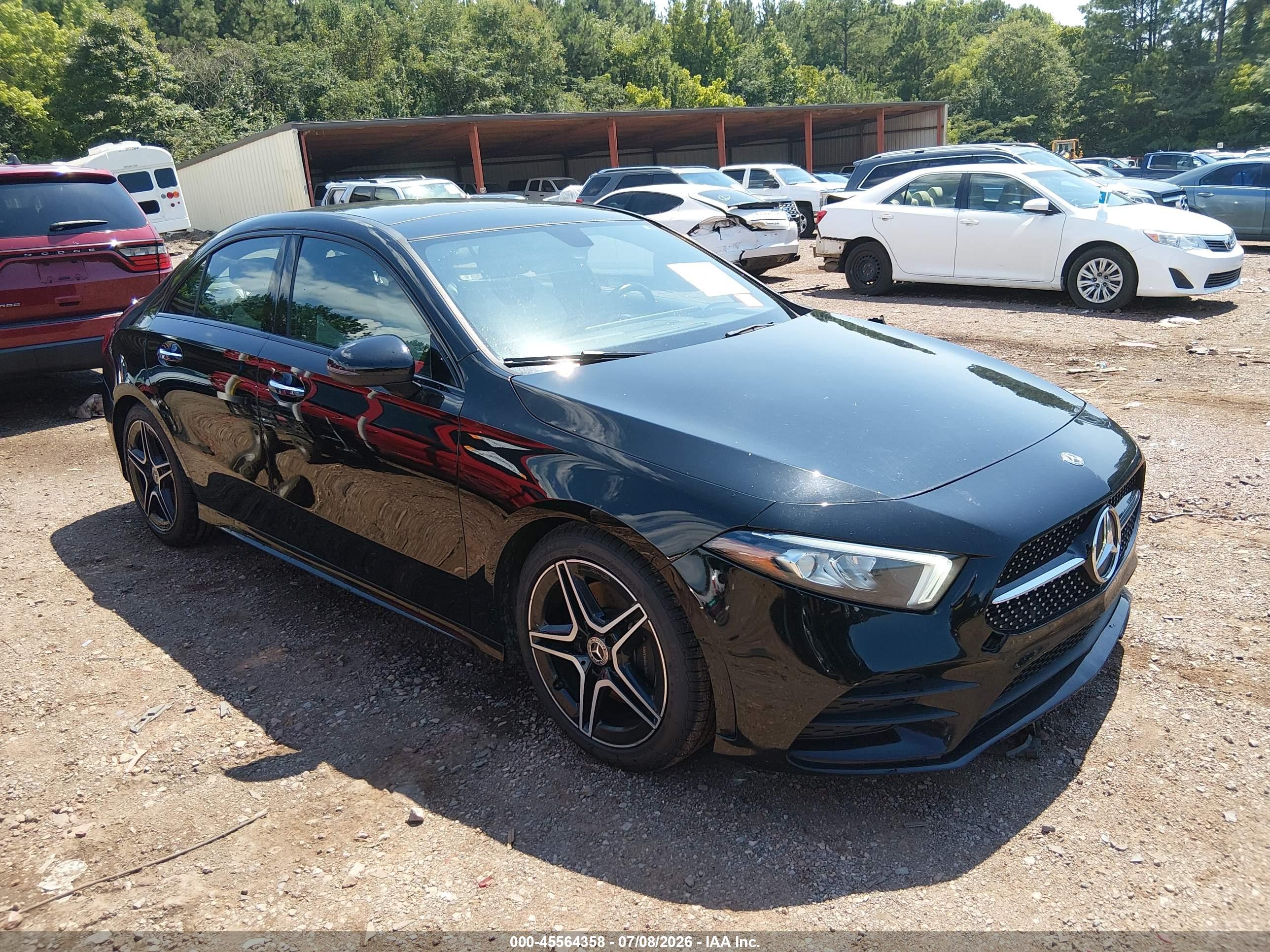 2019 MERCEDES-BENZ A 220 4MATIC