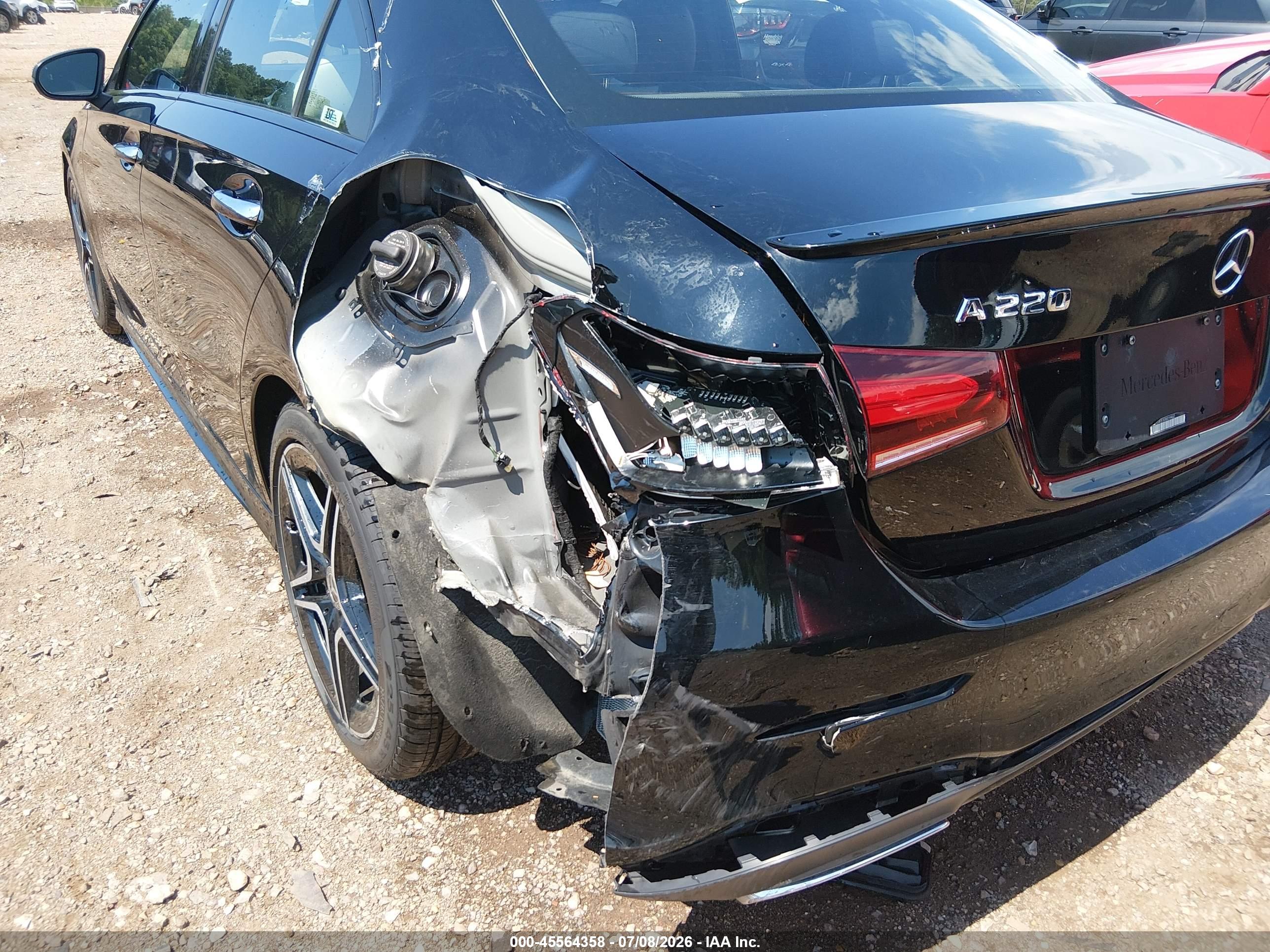 2019 MERCEDES-BENZ A 220 4MATIC