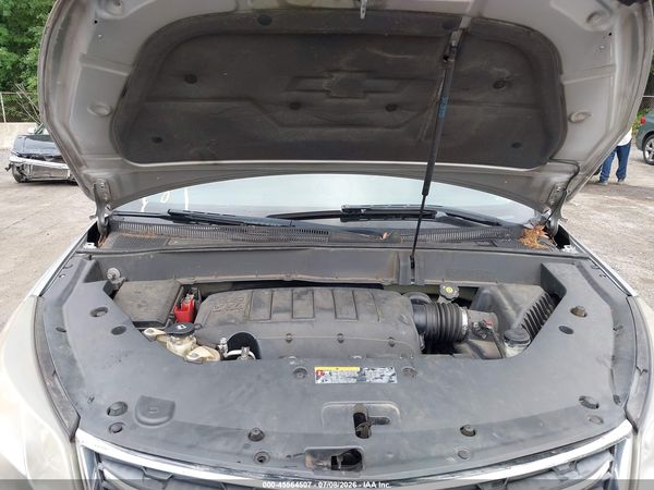 2015 CHEVROLET TRAVERSE LTZ — I10