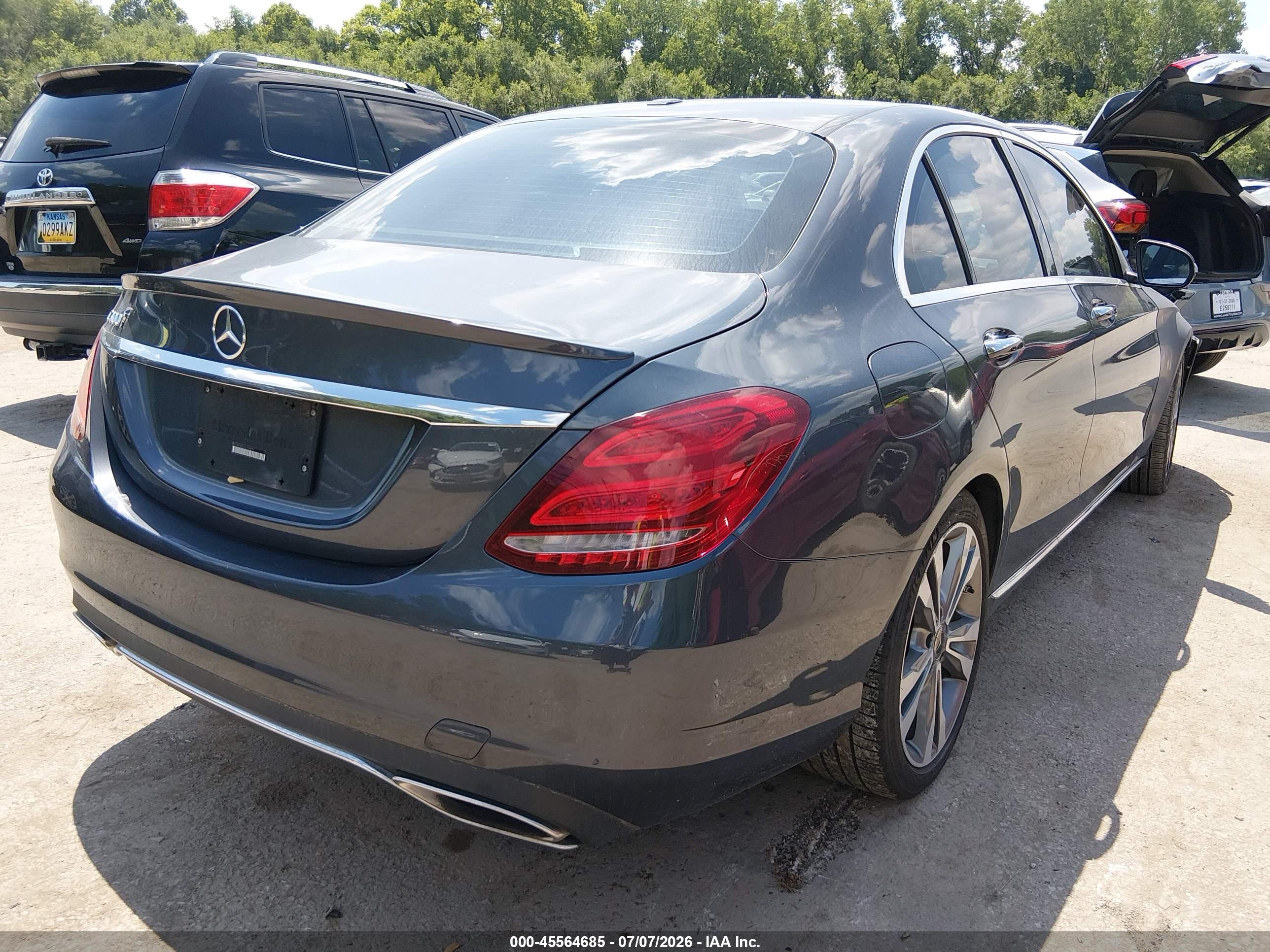 2016 MERCEDES-BENZ C 300 C300