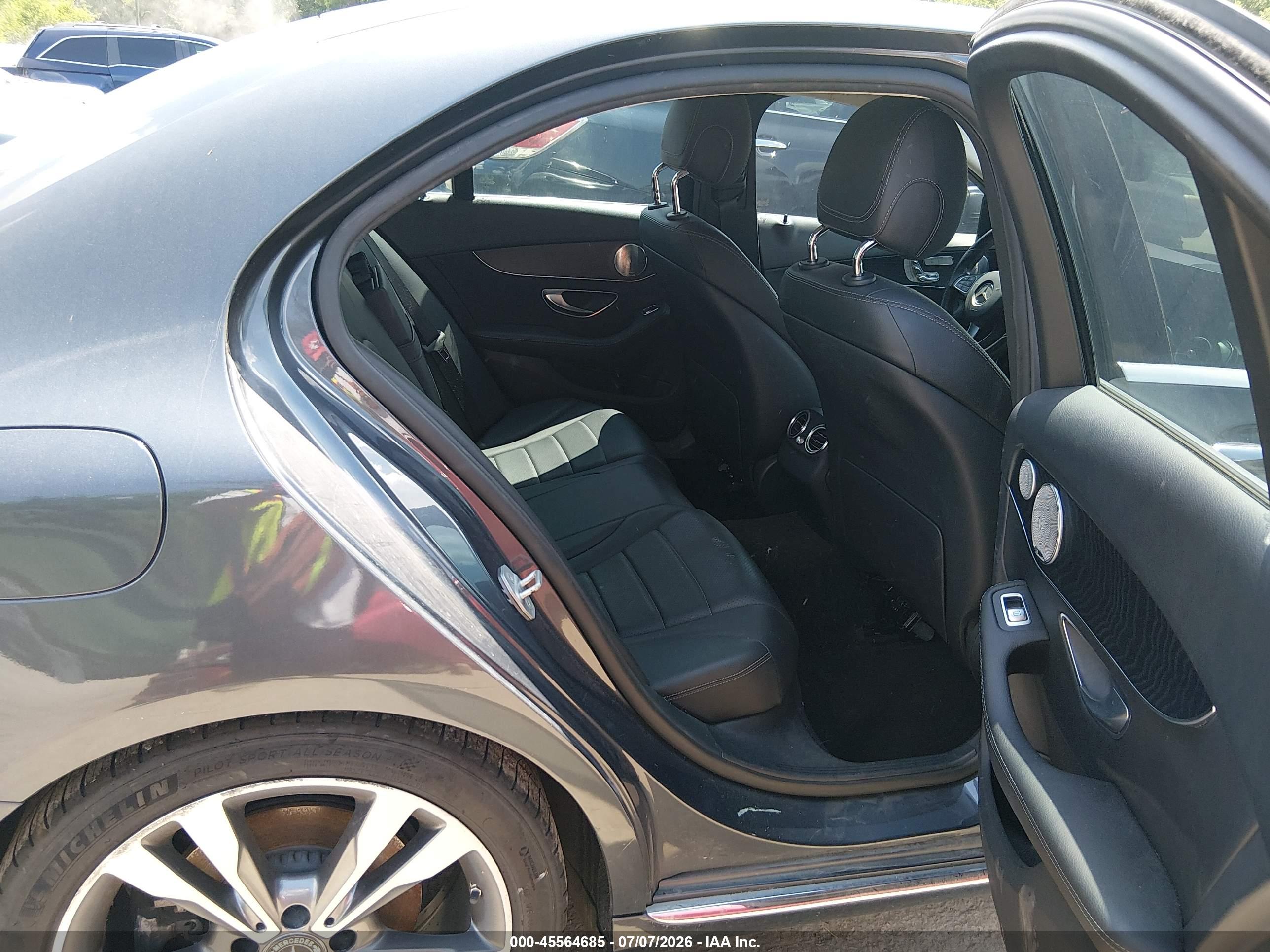2016 MERCEDES-BENZ C 300 C300