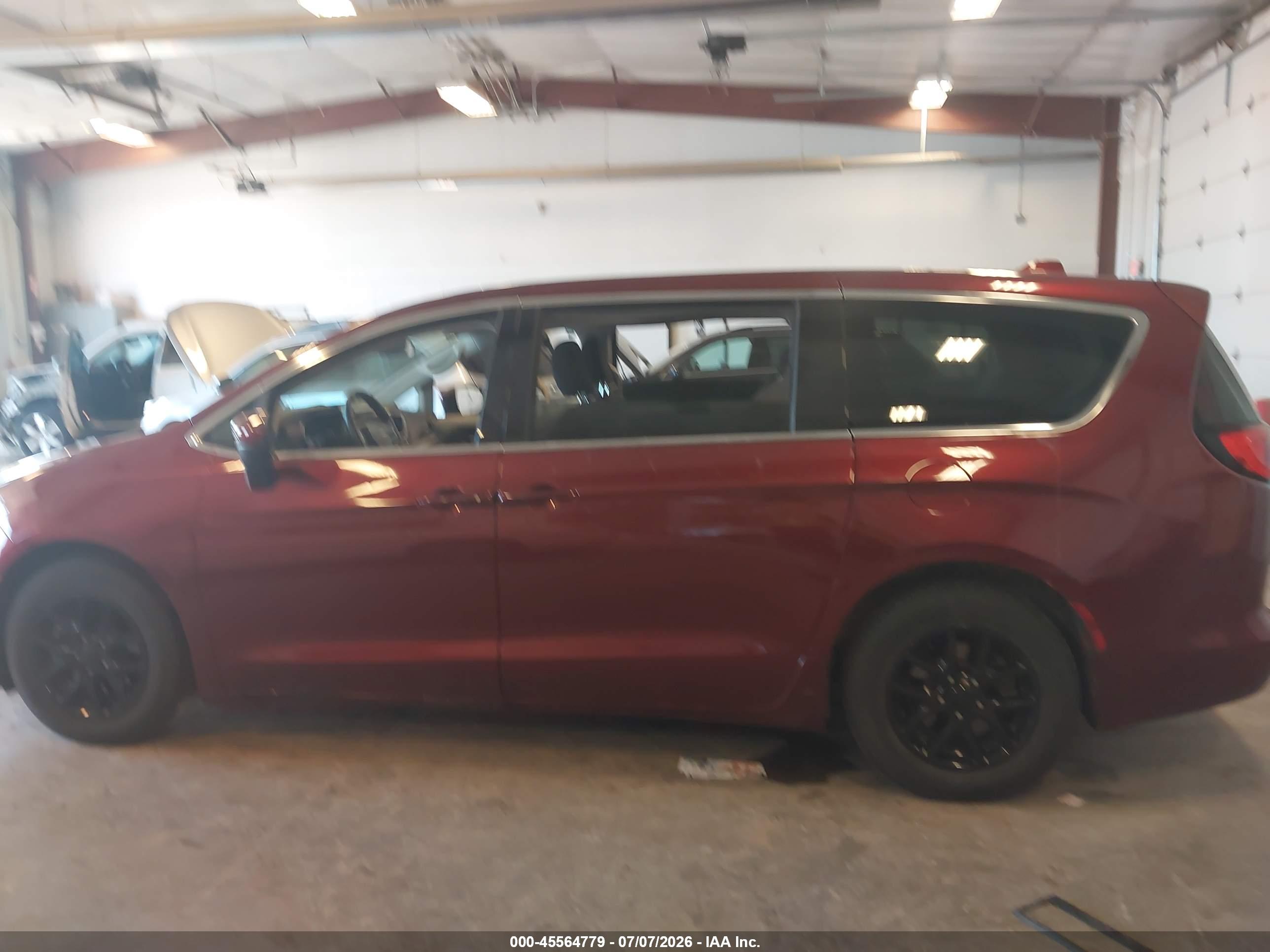 2018 CHRYSLER PACIFICA TOURING