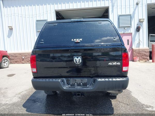 2020 RAM 1500 CLASSIC TRADESMAN  4X4 6'4 BOX